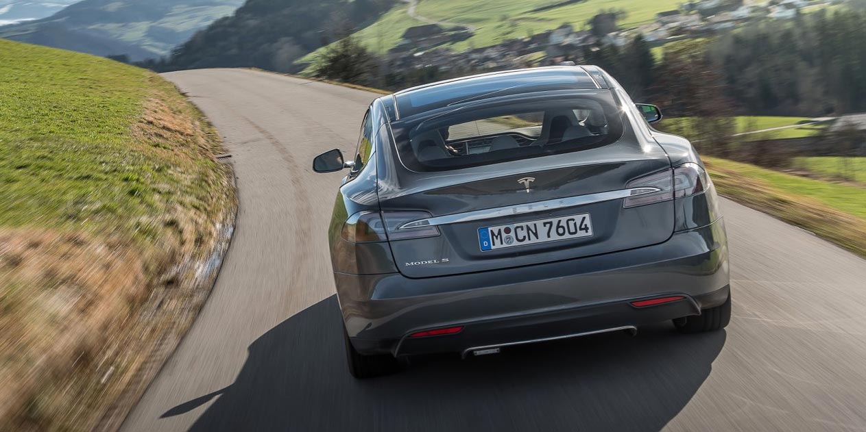 Tesla Model S 60D_3