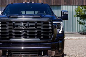 GMC تعلن رسمياً عن الشاحنة العملاقة الجديدة GMC Sierra HD_1