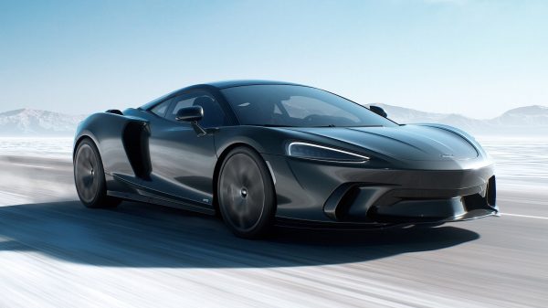 ماكلارين تكشف عن السيارة الخارقة الجديدة McLaren GTS بمحرك V8 أقوى وجملة من التحسينات
