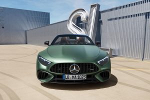 مرسيدس تطلق سيارة 2024 Mercedes-AMG SL63 S E الهجين بقوة 805 حصان_1