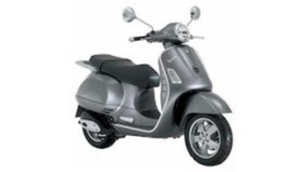 2004 Vespa Granturismo 200 - 2004 فيسبا جران توريزمو 200