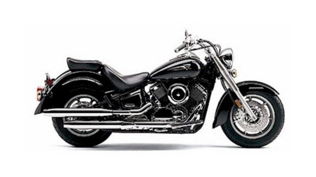 2004 Yamaha V Star 1100 Classic - 2004 ياماها في ستار 1100 كلاسيك