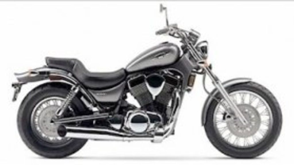 2005 Suzuki Boulevard S83 - 2005 سوزوكي بولفارد S83