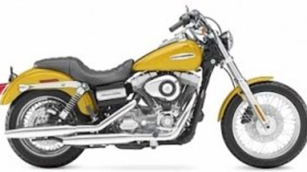 2008 HarleyDavidson Dyna Glide Super Glide Custom - 2008 هارلي ديفيدسون دينا جلايد سوبر جلايد كستم