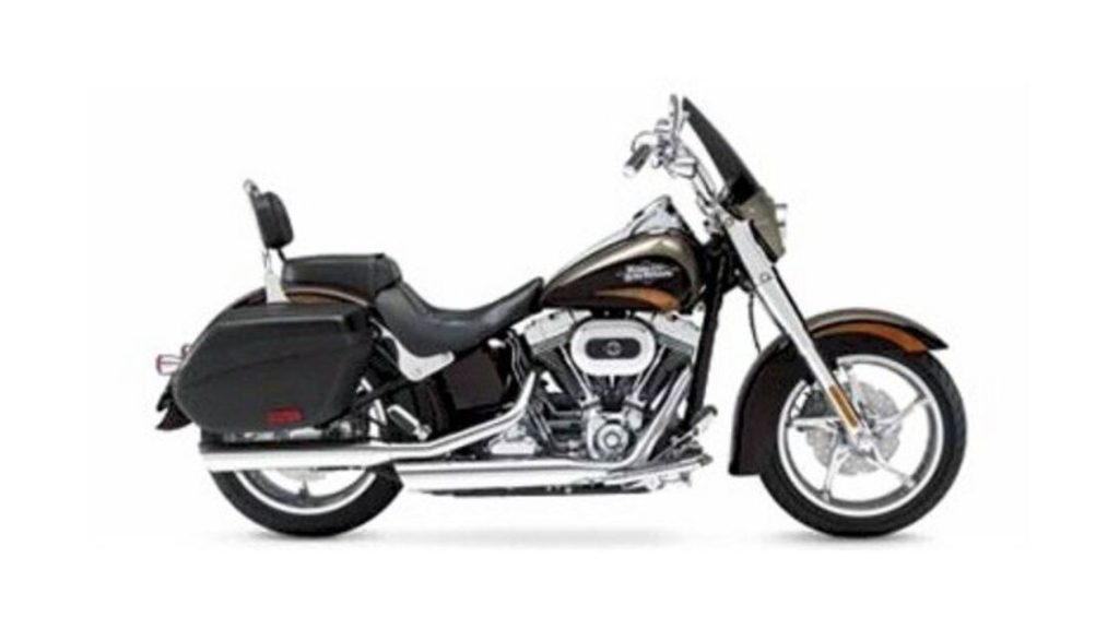 2011 HarleyDavidson Softail CVO Softail Convertible - 2011 هارلي ديفيدسون سوفتيل CVO سوفتيل كونفيرتبل