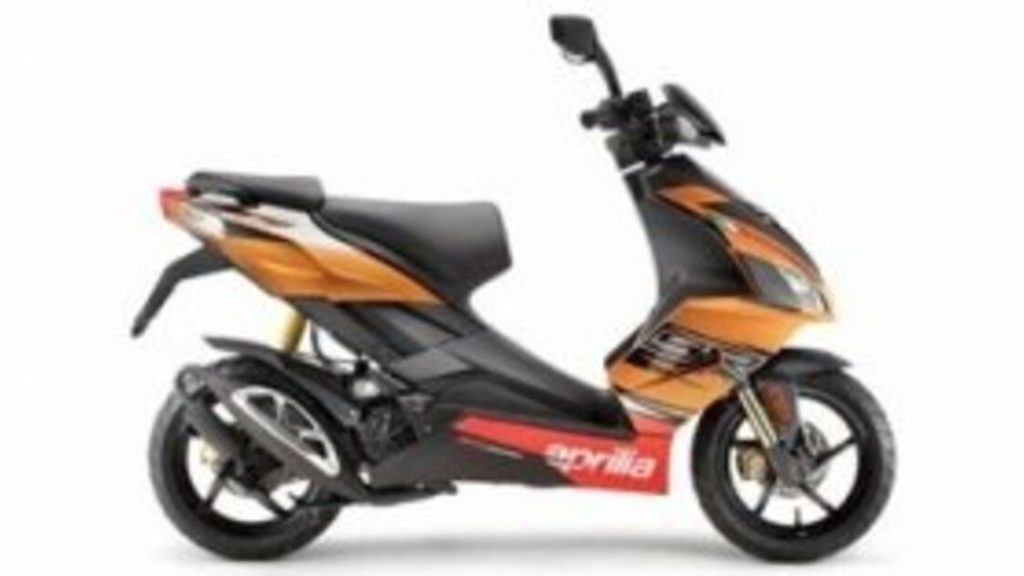 2013 Aprilia SR 50 - 2013 ابريليا SR 50