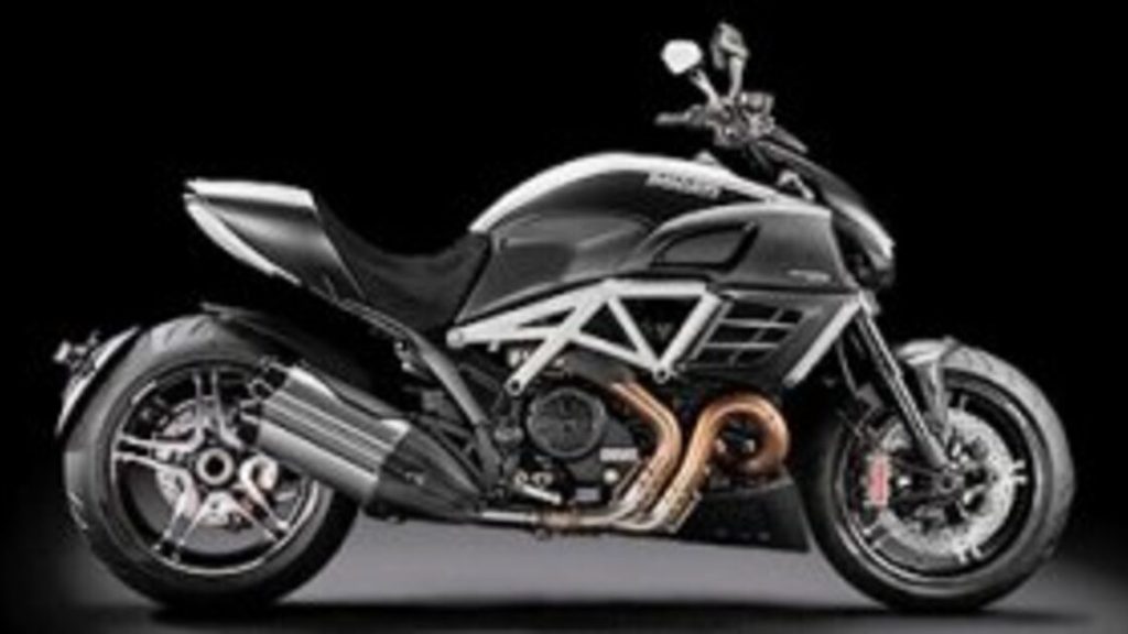 2013 Ducati Diavel AMG - 2013 دوكاتي ديافل AMG