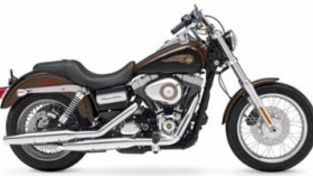 2013 HarleyDavidson Dyna Super Glide Custom 110th Anniversary Edition - 2013 هارلي ديفيدسون دينا سوبر جلايد كستم 110th Anniversary اديشن