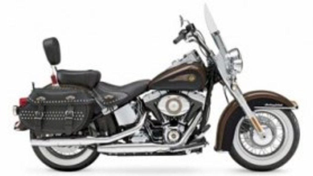 2013 HarleyDavidson Softail Heritage Softail Classic 110th Anniversary Edition - 2013 هارلي ديفيدسون سوفتيل هيرتج سوفتيل كلاسيك 110th Anniversary اديشن