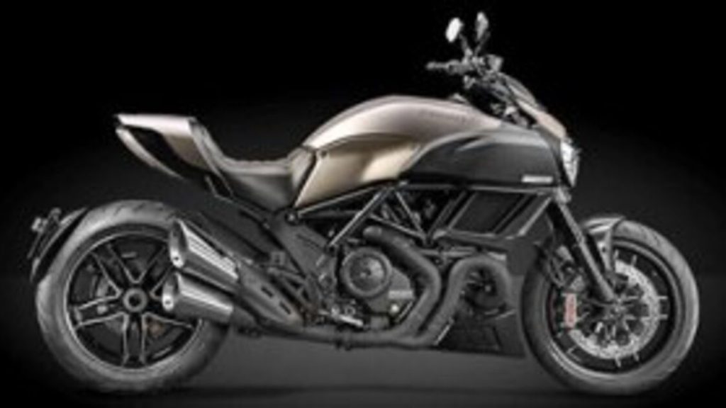 2015 Ducati Diavel Titanium - 2015 دوكاتي ديافل تيتانيوم