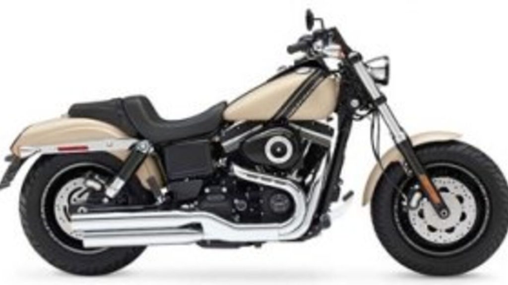 2015 HarleyDavidson Dyna Fat Bob - 2015 هارلي ديفيدسون دينا فات بوب