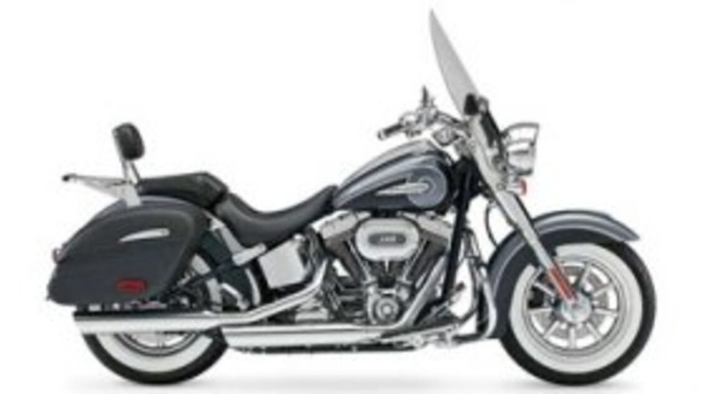 2015 HarleyDavidson Softail CVO Deluxe - 2015 هارلي ديفيدسون سوفتيل CVO ديلوكس