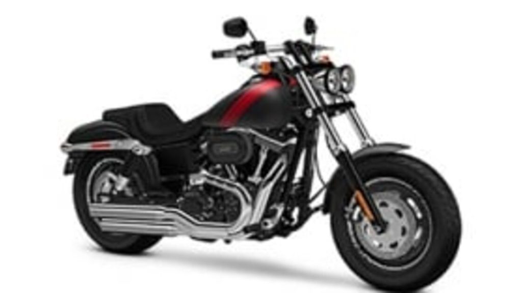 2017 HarleyDavidson Dyna Fat Bob - 2017 هارلي ديفيدسون دينا فات بوب