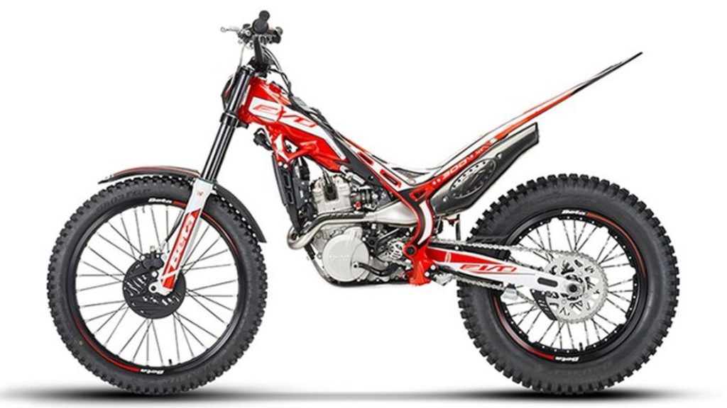 2022 BETA Evo 300 4Stroke - 2022 بيتا ايفو 300 4 أشواط