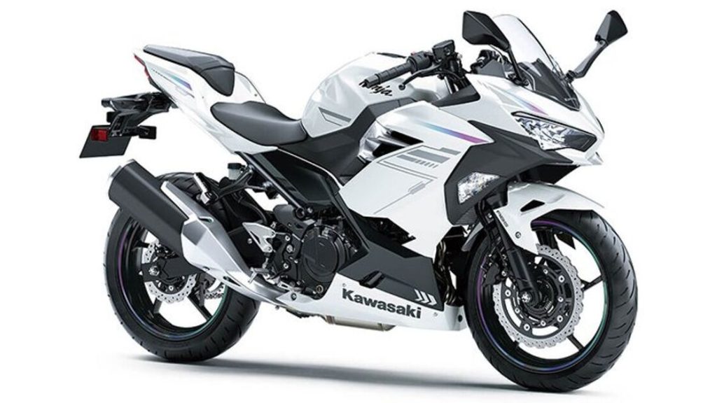 2023 Kawasaki Ninja 400 ABS - 2023 كاواساكي نينجا 400 ABS