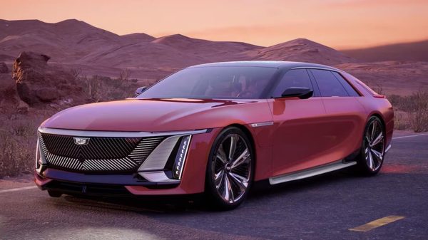 كاديلاك Celestiq 2025: سيارة كهربائية فاخرة بسعر يتجاوز 300 ألف دولار وإنتاج محدود للغاية