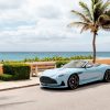 أستون مارتن تطلق طراز مخصص من سيارة DB12 Volante في فلوريدا بتصميم مذهل من وحي المدينة