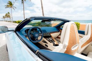 أستون مارتن تطلق طراز مخصص من سيارة DB12 Volante في فلوريدا بتصميم مذهل من وحي المدينة_5