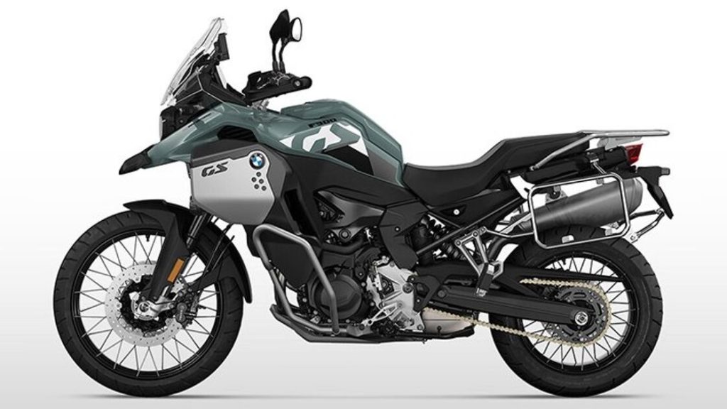 2026 BMW F 900 GS Adventure | 2026 بي إم دبليو F 900 GS ادفنشر