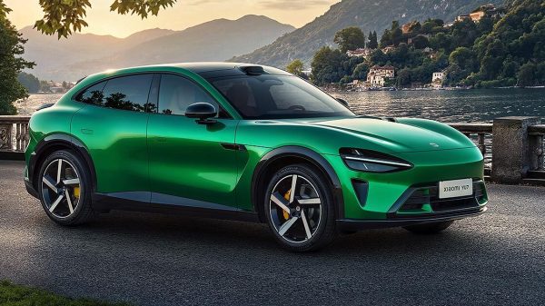 سيارة Xiaomi YU7 SUV تُشعل سوق السيارات الكهربائية بأرقام قياسية في الطلبات