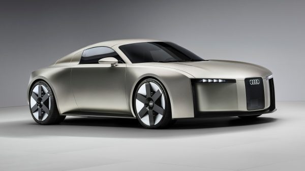 أودي A4 الجديدة لعام 2026 ستجلب تقنية الجيل القادم ومظهرًا مستوحى من Concept C الاختباري