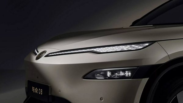 فولكس فاجن تكشف عن طراز ID. Unyx 08 بتصميم صادم لا يشبه أي سيارة من هويتها التقليدية