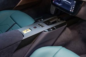 فيراري أمالفي 2027 … طراز يجمع بين الجمال المنحوت بدقة والقوة والرشاقة_10