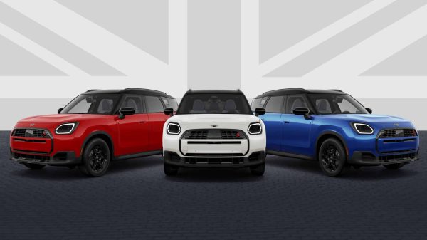 ميني توسّع خيارات طراز Countryman من خلال نسخة Oxford Edition أرخص مع نظام  دفع رباعي