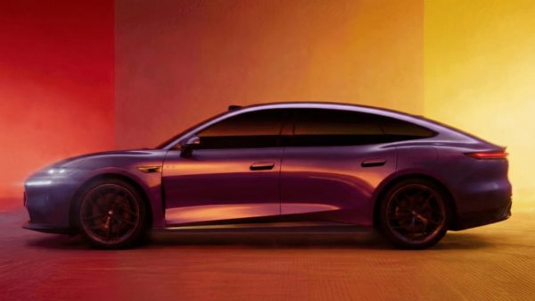 إم جي تشوق لسيارتها الكهربائية القادمة… تصميم مستوحى من بورشة وسعر تنافسي