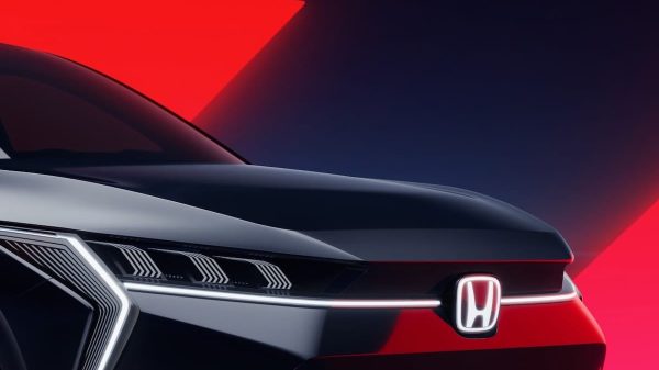 هوندا تعيد إحياء طراز Insight بهوية كهربائية جديدة كليًا