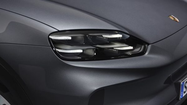 بورش ستعتمد على خبرة أودي في سيارتها SUV ذات السبعة مقاعد القادمة