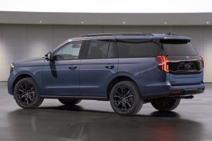 فورد إكسبيديشن 2027 تحتفل بالذكرى الثلاثين من خلال إصدار مع حزمة مميزة من الإضافات_2