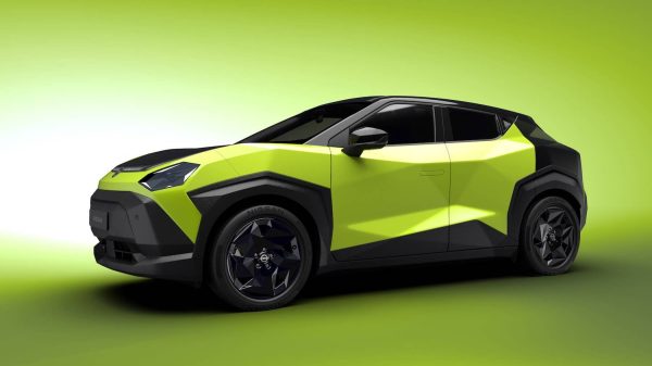 نيسان تكشف عن الجيل الجديد من جوك  … سيارة كهربائية بالكامل بتصميم جريء