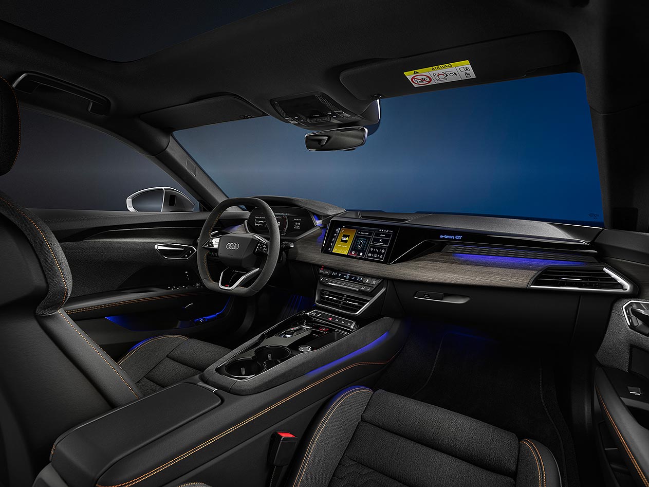 Audi e-tron GT quattro  -  أودي اي ترون جي تي كواترو_3