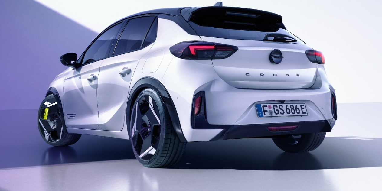 Opel Corsa Electric GSE  -  أوبل كورسا الكتريك جي إس إي_2
