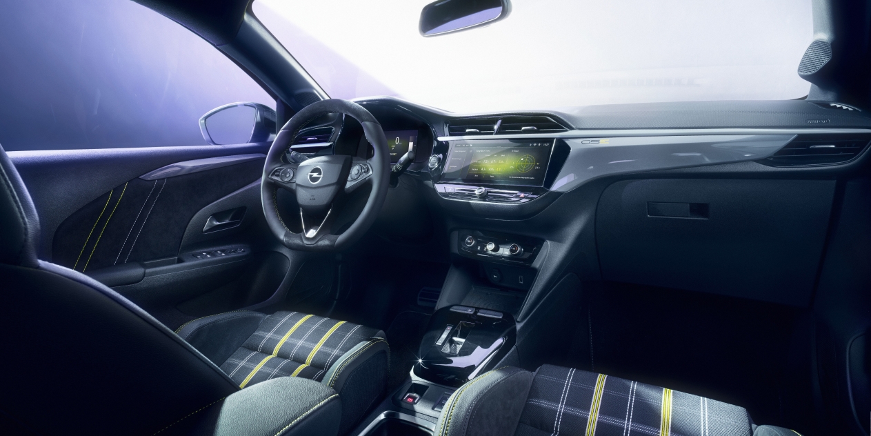 Opel Corsa Electric GSE  -  أوبل كورسا الكتريك جي إس إي_3