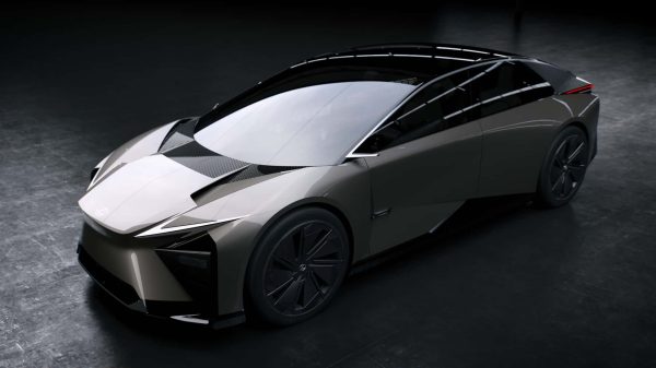 لكزس تلغي مشروع Lexus IS الكهربائية بسبب تراجع زخم السيارات الكهربائية