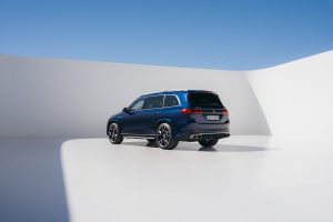 مرسيدس AMG تعيد أكبر سياراتها SUV بمحركات V8 مع قوة أعلى ودعم هجين معتدل_12