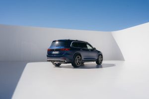 مرسيدس AMG تعيد أكبر سياراتها SUV بمحركات V8 مع قوة أعلى ودعم هجين معتدل_17