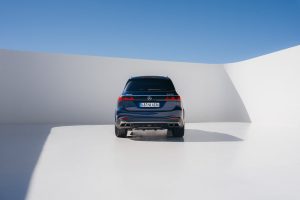 مرسيدس AMG تعيد أكبر سياراتها SUV بمحركات V8 مع قوة أعلى ودعم هجين معتدل_18