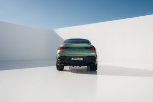 مرسيدس AMG تعيد أكبر سياراتها SUV بمحركات V8 مع قوة أعلى ودعم هجين معتدل_5