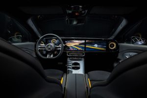 مرسيدس بنز تكشف CLA AMG الكهربائية الجديدة بقوة 670 حصان_5