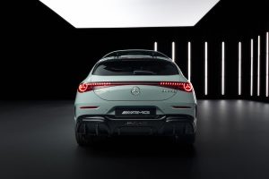 مرسيدس بنز تكشف CLA AMG الكهربائية الجديدة بقوة 670 حصان_8