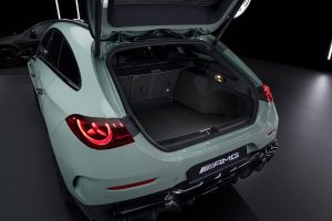 مرسيدس بنز تكشف CLA AMG الكهربائية الجديدة بقوة 670 حصان_12