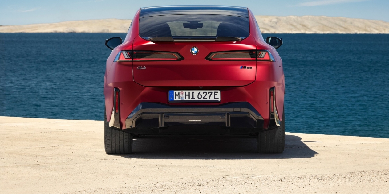BMW iX4 M60 xDrive  -  بي إم دبليو iX4 M60 إكس درايف_2