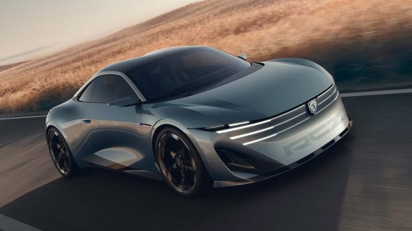 بيجو تعيد إحياء طراز RCZ Vision …  كوبيه كهربائي اختباري ببطارية حالة صلبة ومدى 600 كم